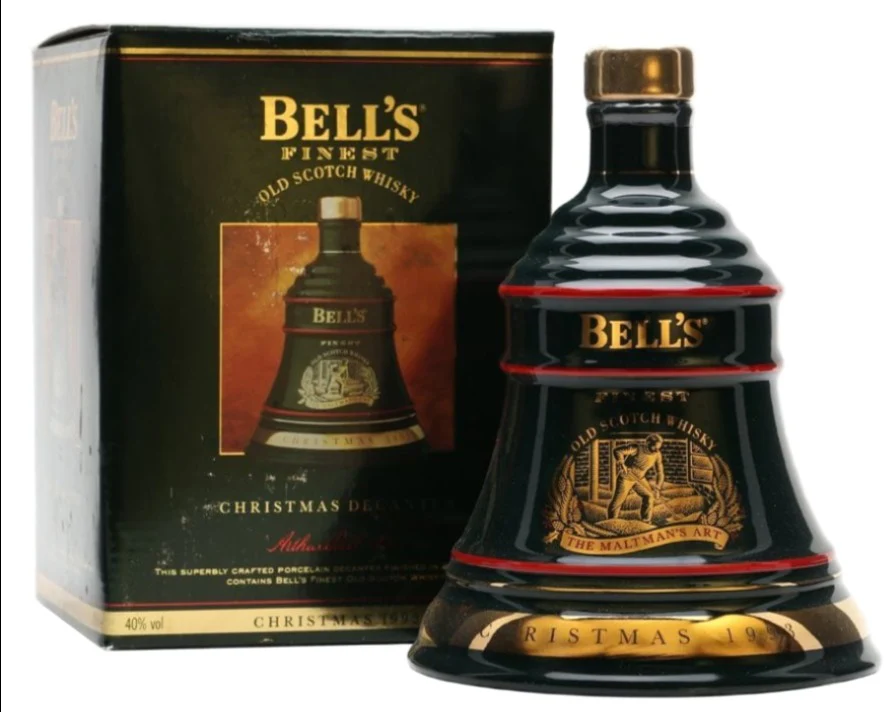 Bell's Blended Scotch Whisky Christmas Decanter 1993 70cl