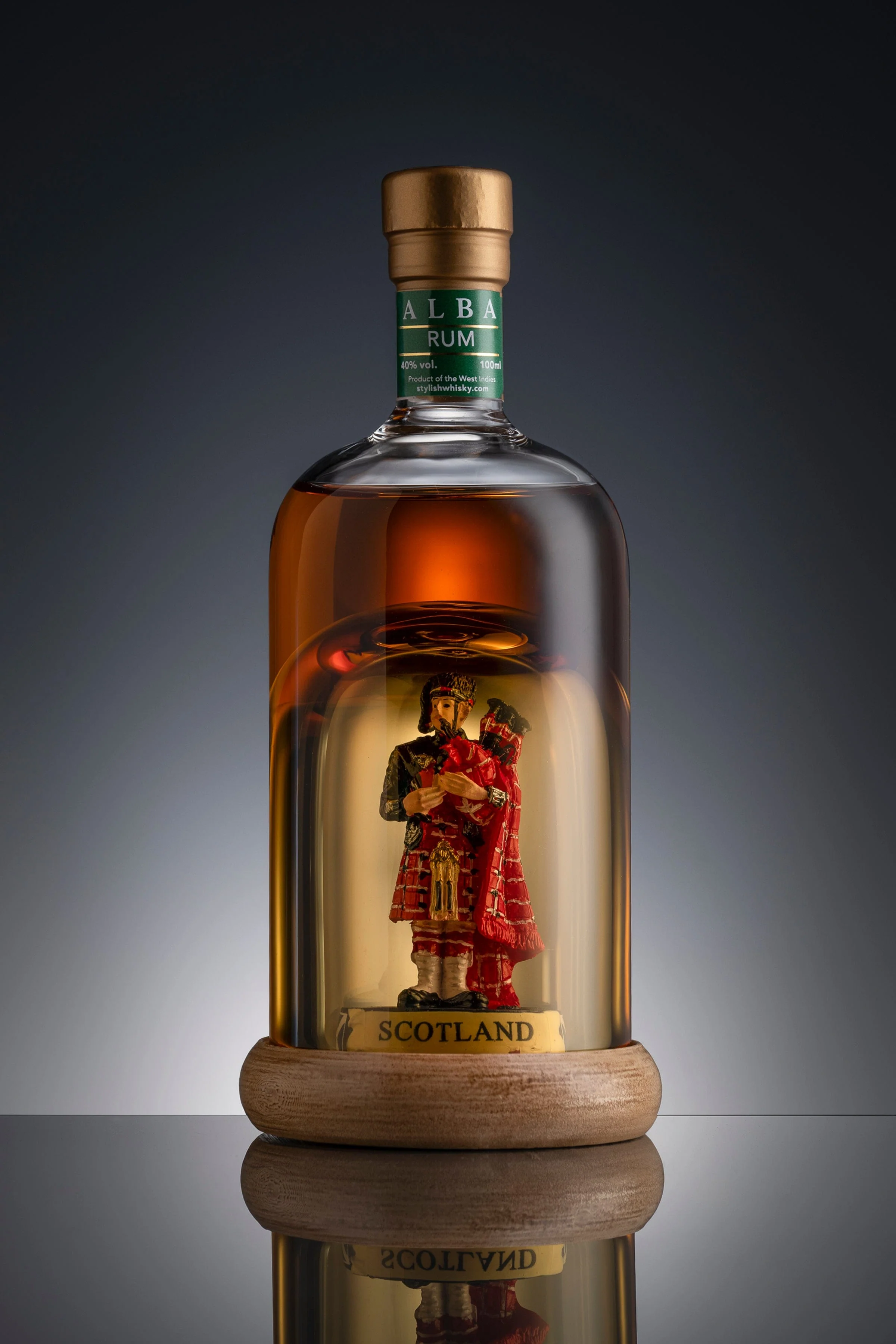 Caricature Mini Bagpipe Player Glass Rum Decanter Refillable 10cl