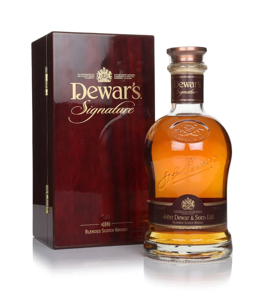Dewar's Signature Blended Scotch Whisky 70cl