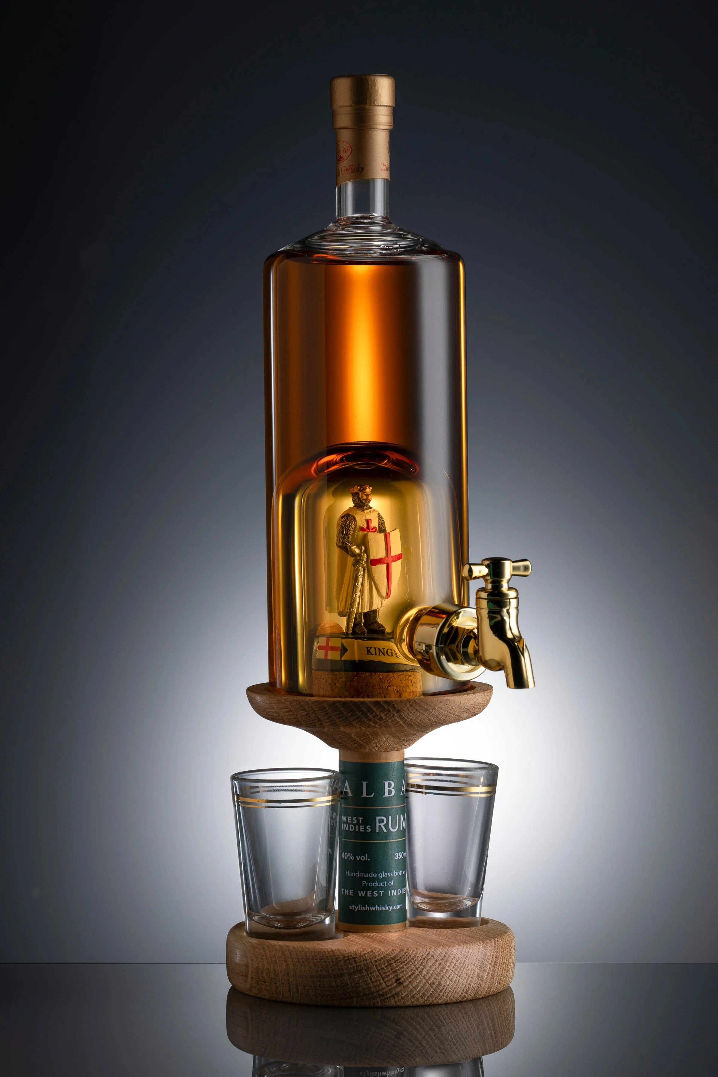King Richard Refillable Whisky Decanter & 2 Glasses 35cl