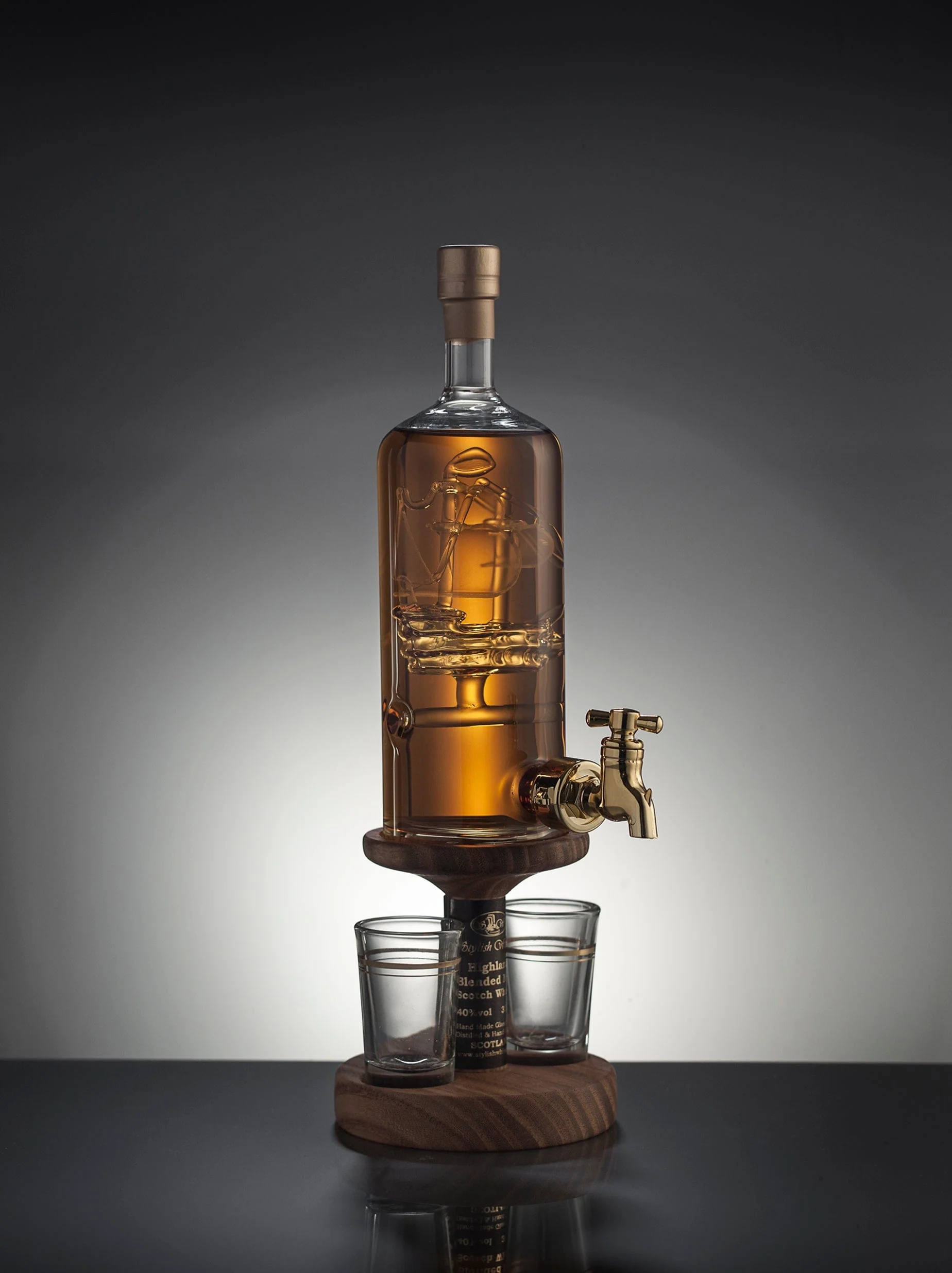 Ship In A Bottle Refillable Whisky Decanter With Tap & 2 Glasses 35cl