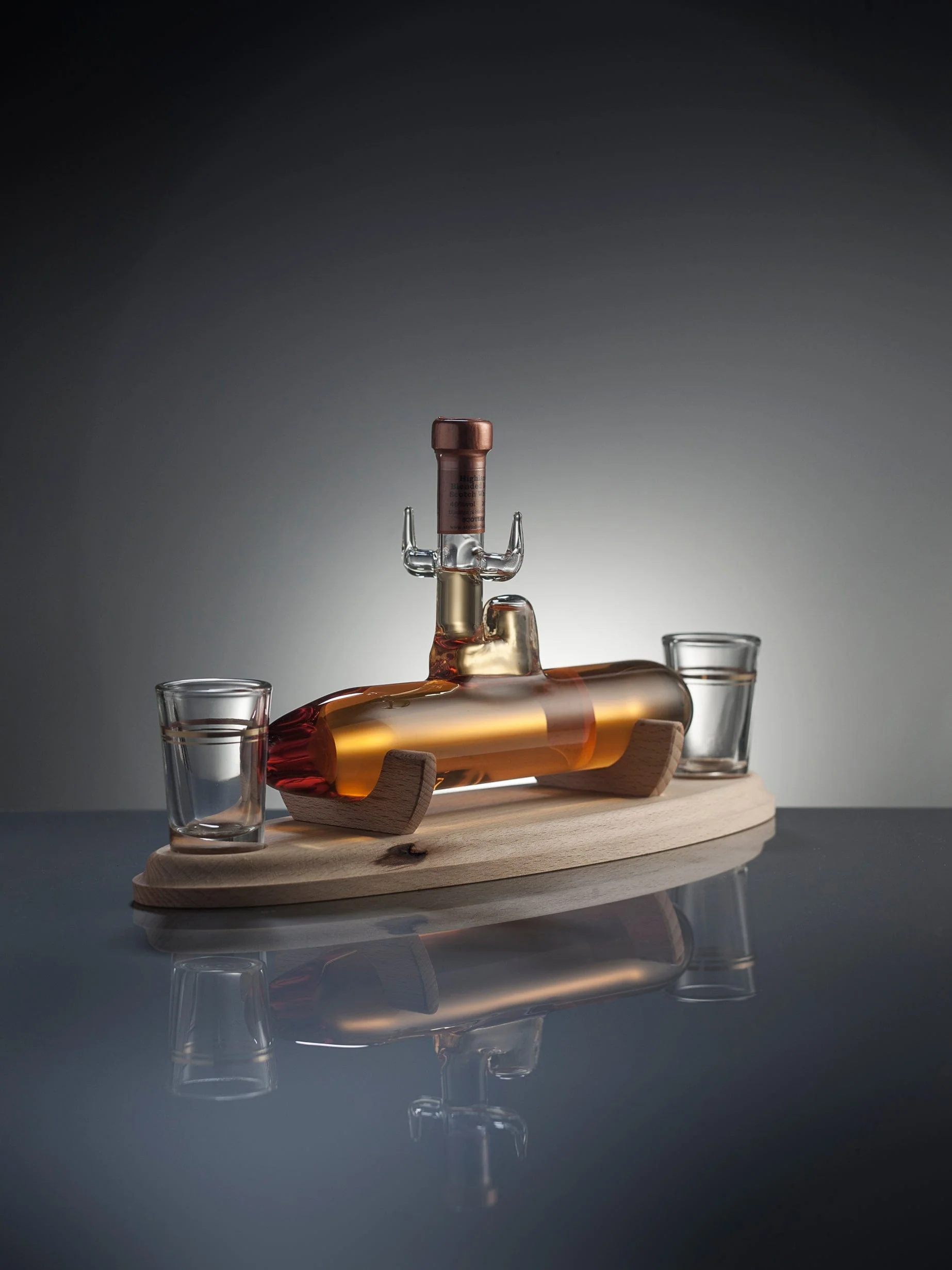 Submarine Refillable Rum Decanter & 2 Glasses 20cl
