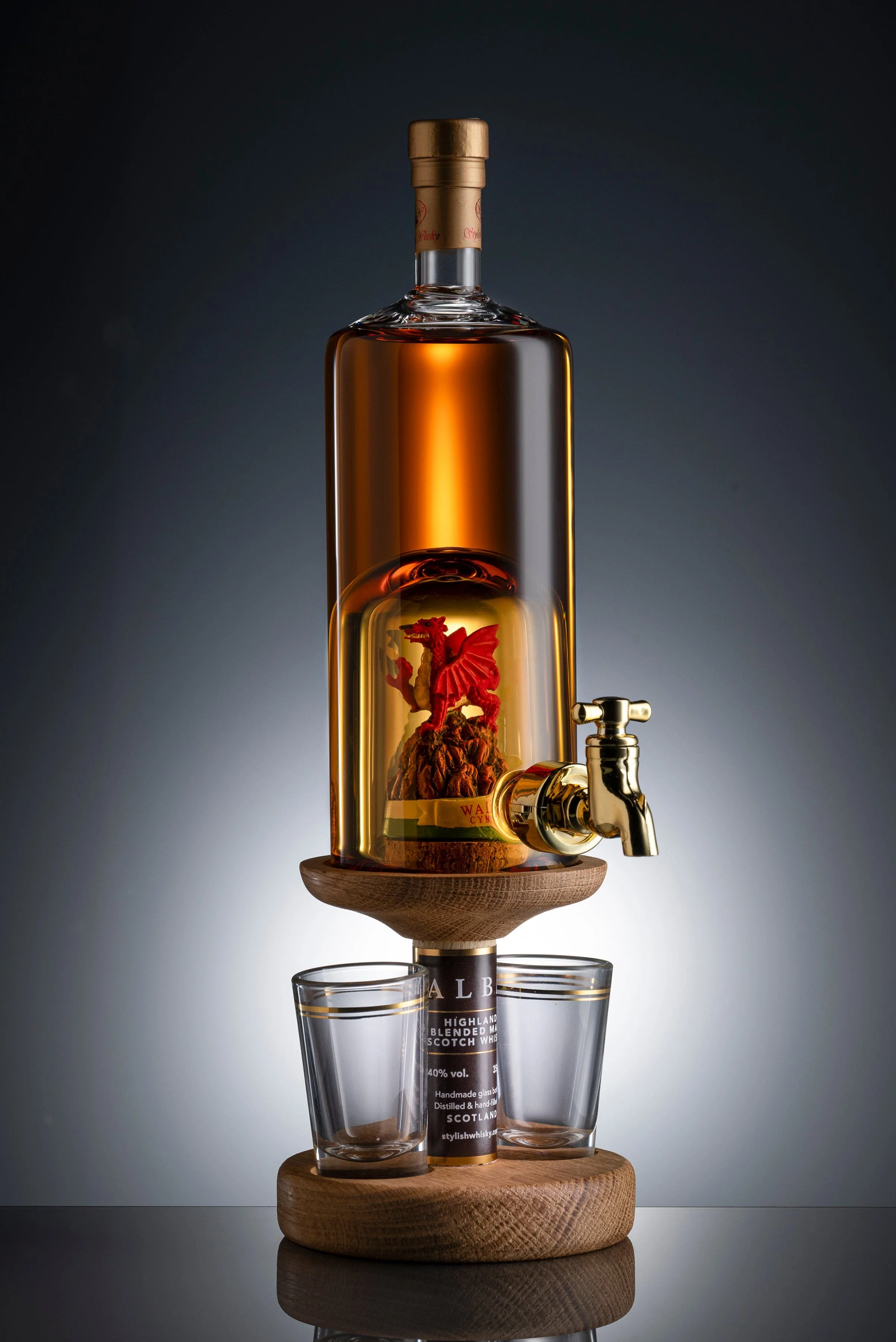 Welsh Dragon Refillable Whisky Decanter & 2 Glasses 35cl